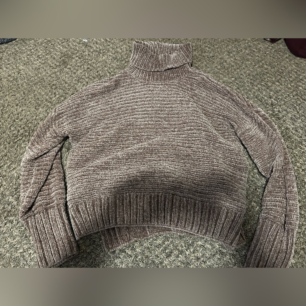 Pink rose medium woman’s sweater brown